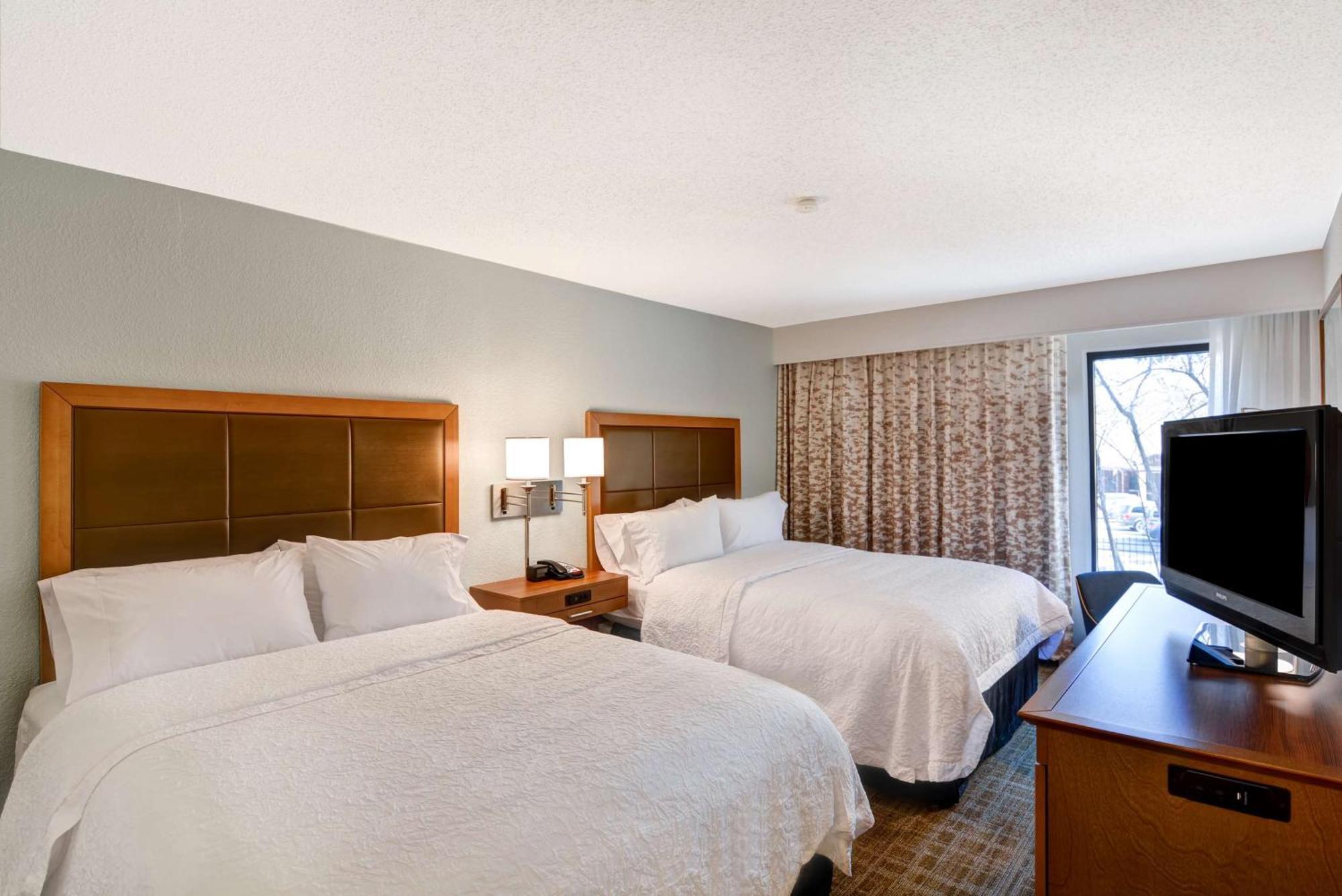 Hampton Inn Memphis Poplar Ngoại thất bức ảnh